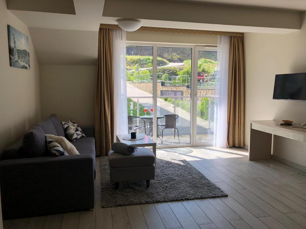 Atrakcyjny Apartament Czarna Gora Stronie Slaskie Exterior photo